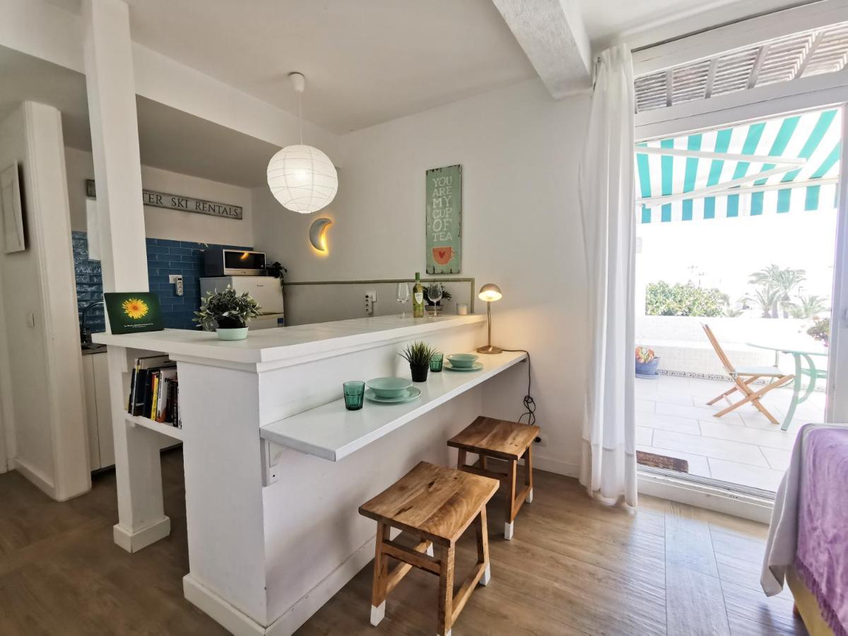 Charlie'S Apartment Los Molinos Costa Teguise Esterno foto